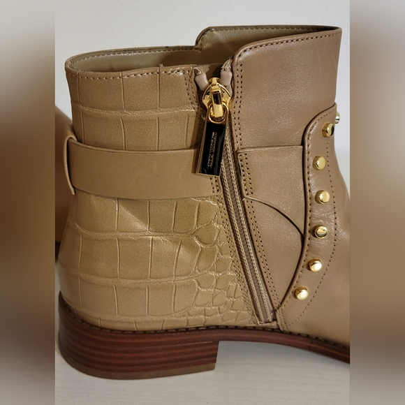 MK Tan Ankle Boots Sz 7 - Picture 6 of 9